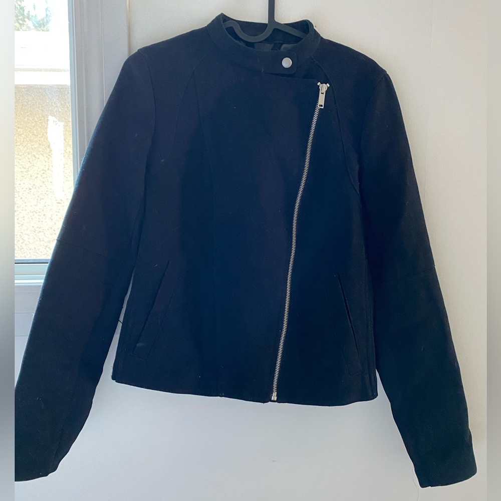 Cropped Angle Zip Jacket - Picture 2 of 3